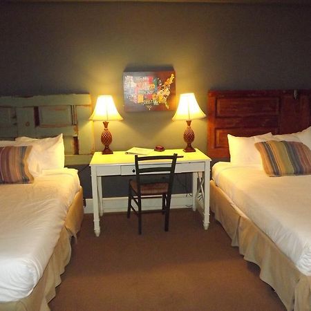 William Watson Hotel (Adults Only) Pittsfield Eksteriør billede