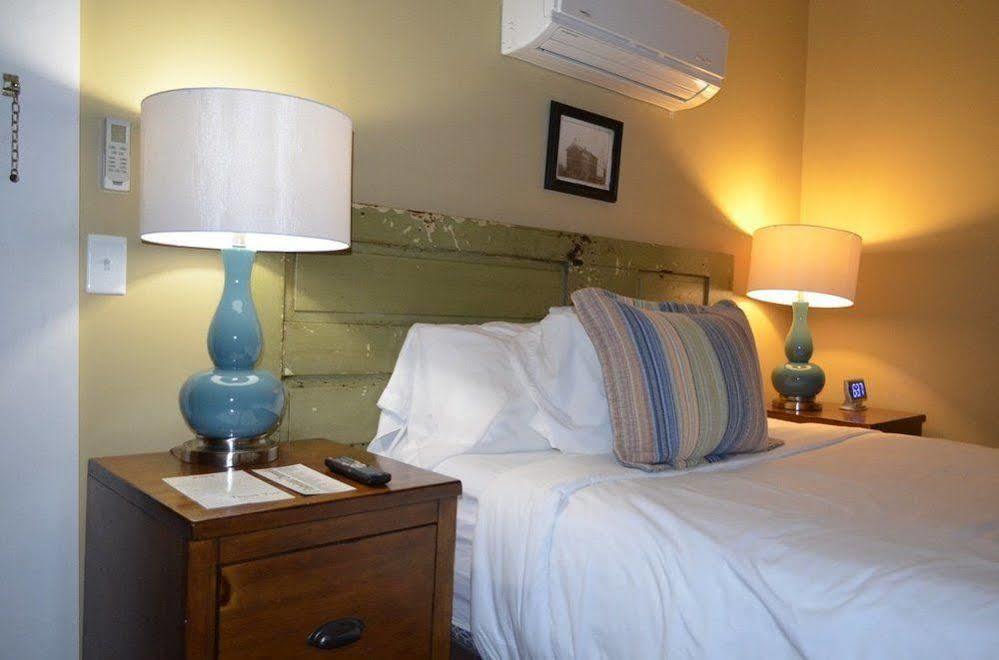 William Watson Hotel (Adults Only) Pittsfield Eksteriør billede